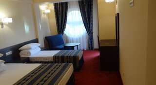 Гостиница Лазурь Бич Отель Адлер Стандартный двухместный номер с 1 кроватью или 2 отдельными кроватями-1